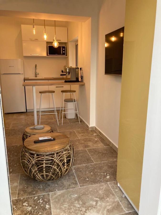 Charmant Studio Dans Villa - Parking - Jardin La Seyne-sur-Mer Exterior photo
